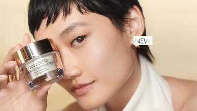 Estee Lauder - Supreme 