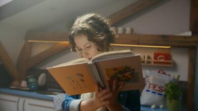 Tesco - mother & daughter 